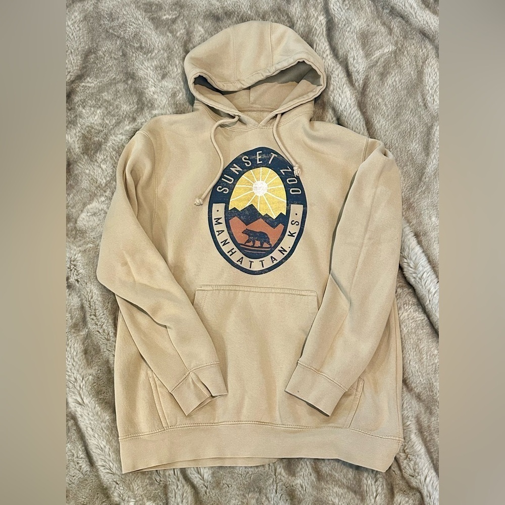 Adult size medium tan hoodie, cute design with bear, like new​​​​​
